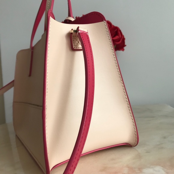 ♥️ Kate spade purse/ Crossbody ♥️ - Picture 4 of 8